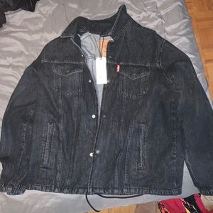 Levi’s black denim jacket